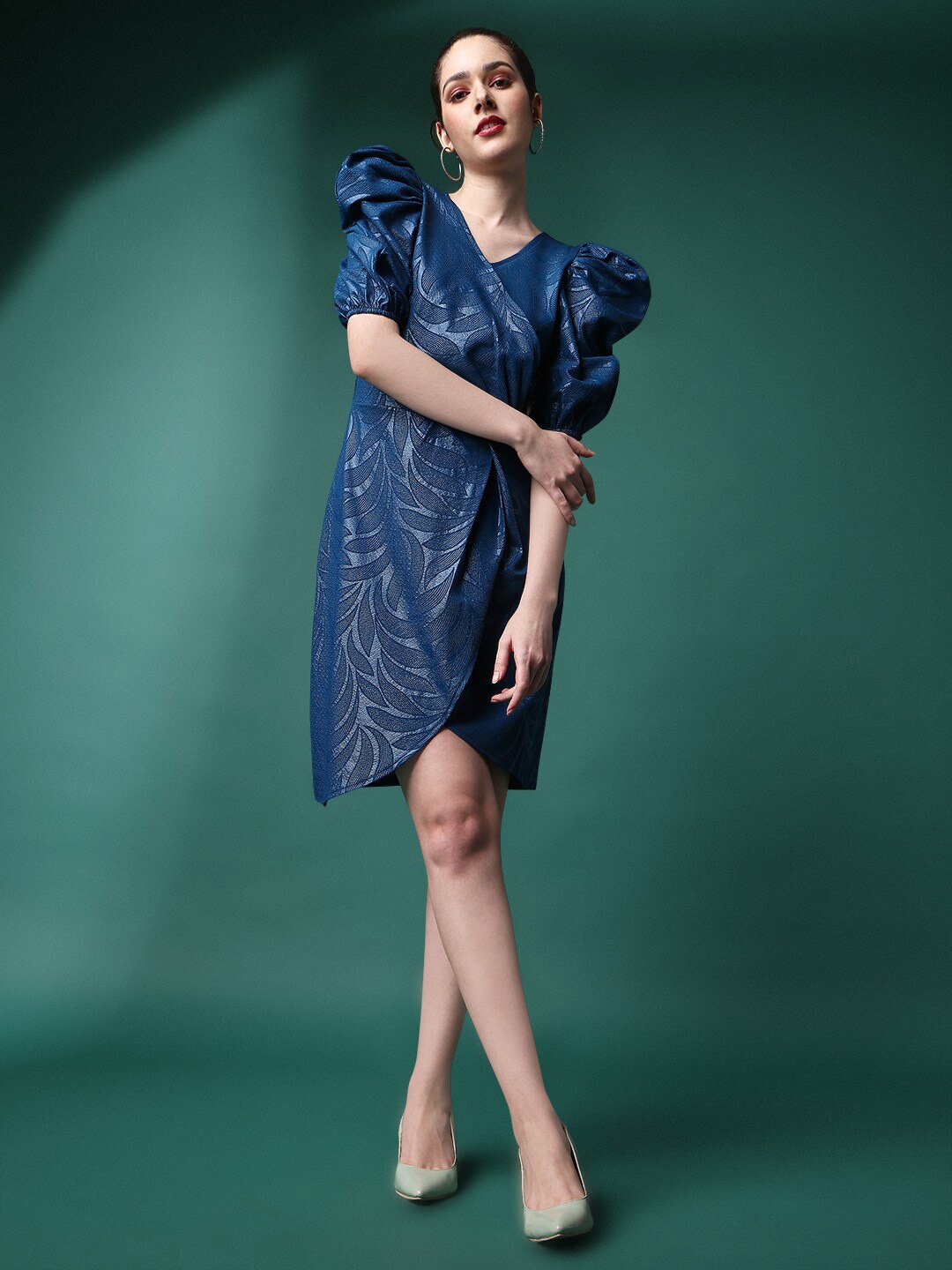 

Ekta Textiles Abstract Printed Puff Sleeves Sheath Dress, Navy blue