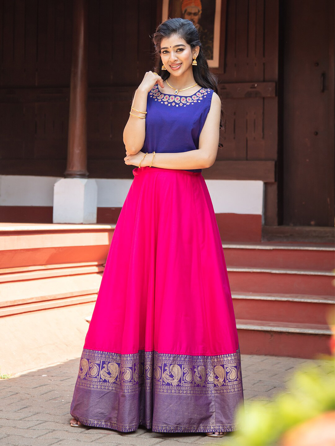 

Maybell Paisley Zari Ready to Wear Lehenga Choli, Blue