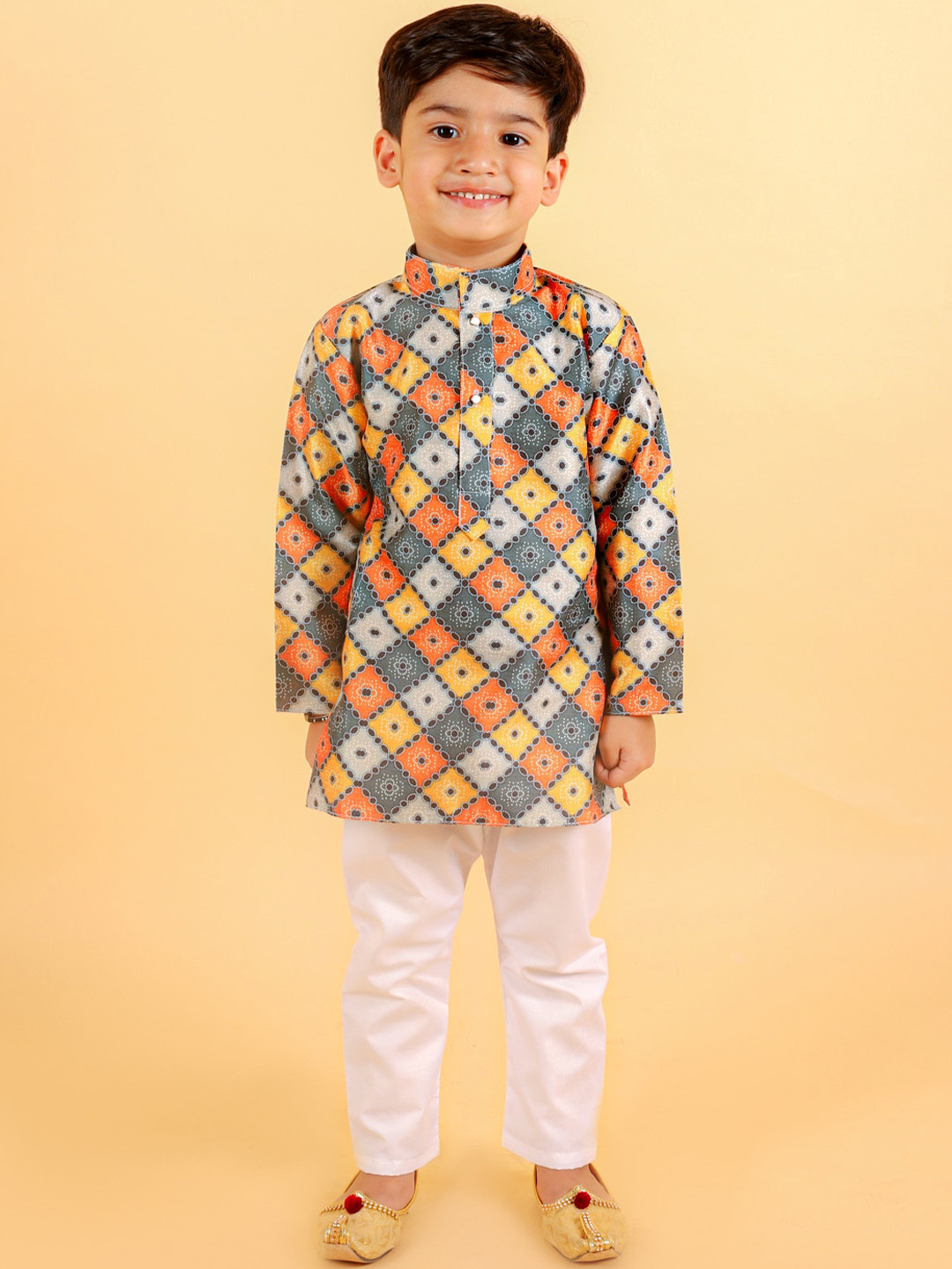 

BAESD Boys Geometric Printed Pure Cotton Kurta with Pyjamas, White