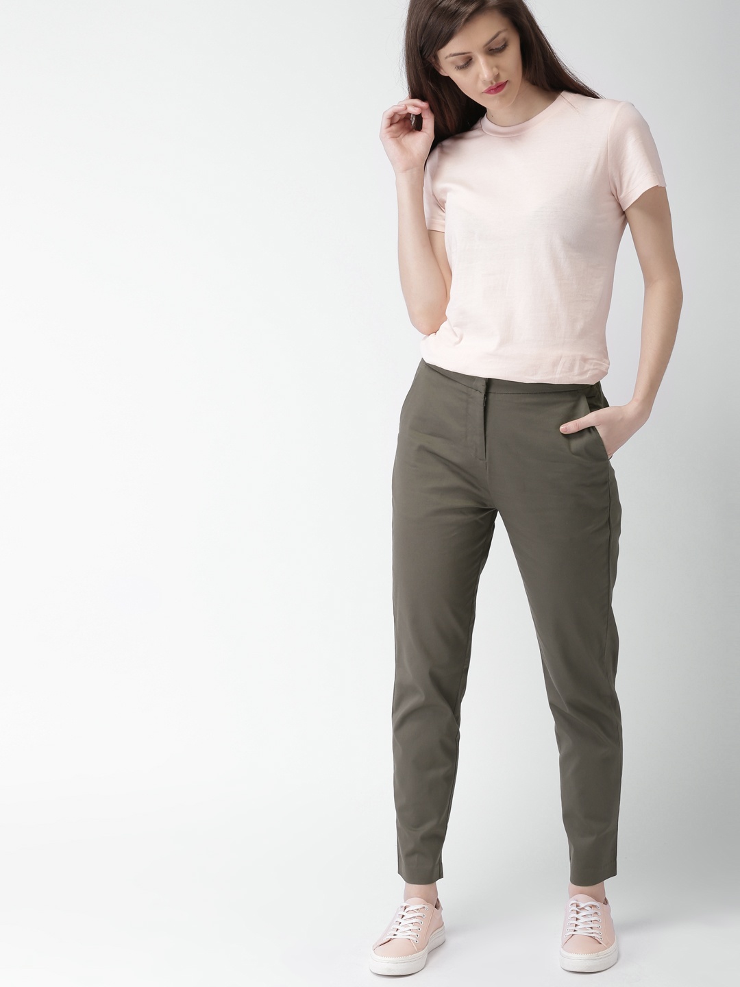 

Mast & Harbour Women Grey Regular Fit Solid Trousers