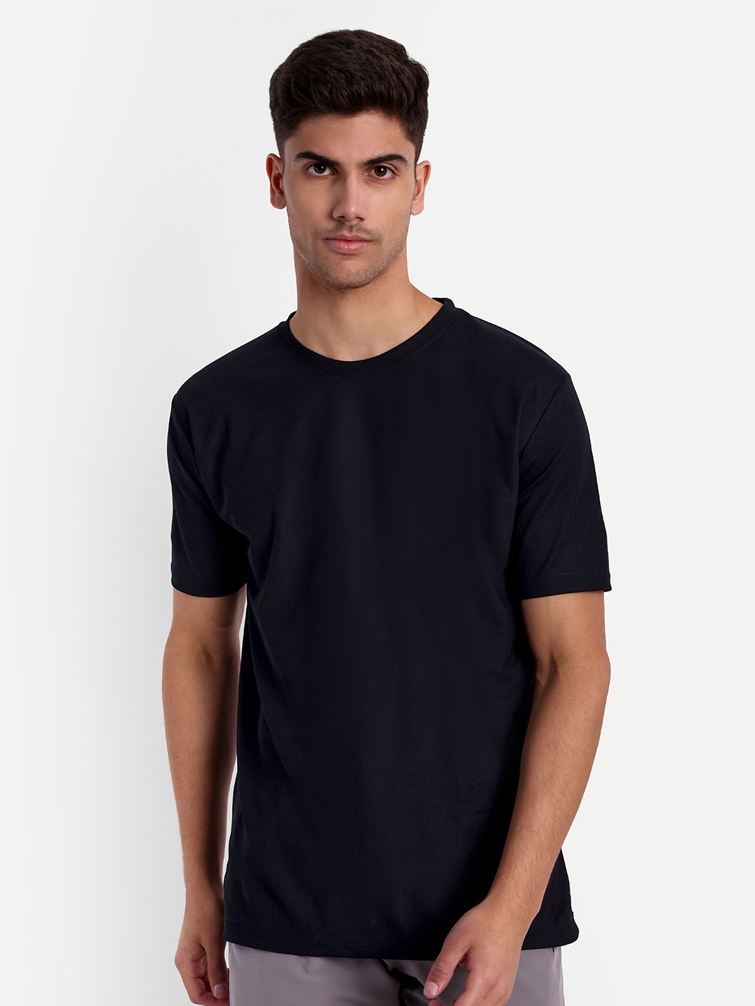 

Lyriss Round Neck Half Sleeve Dri-FIT Sports T-shirt, Black