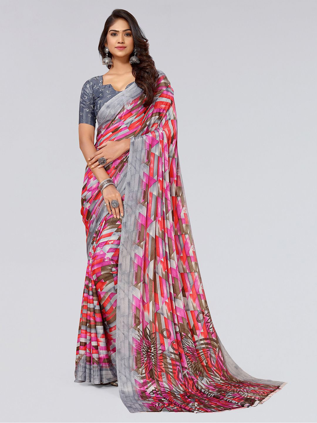 

KALINI Geometric Printed Saree, Grey
