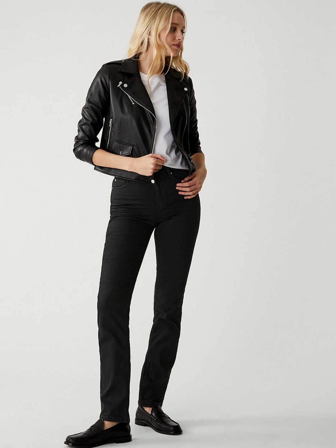 

Marks & Spencer Women Straight Fit Clean Look High-Rise Jeans, Black