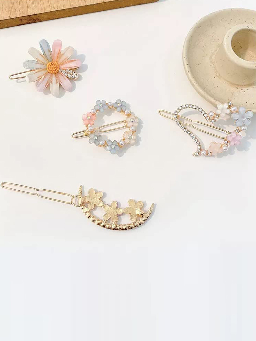 

CHRONEX Women Set Of 12 Embellished Alligator Hair Clip, Gold