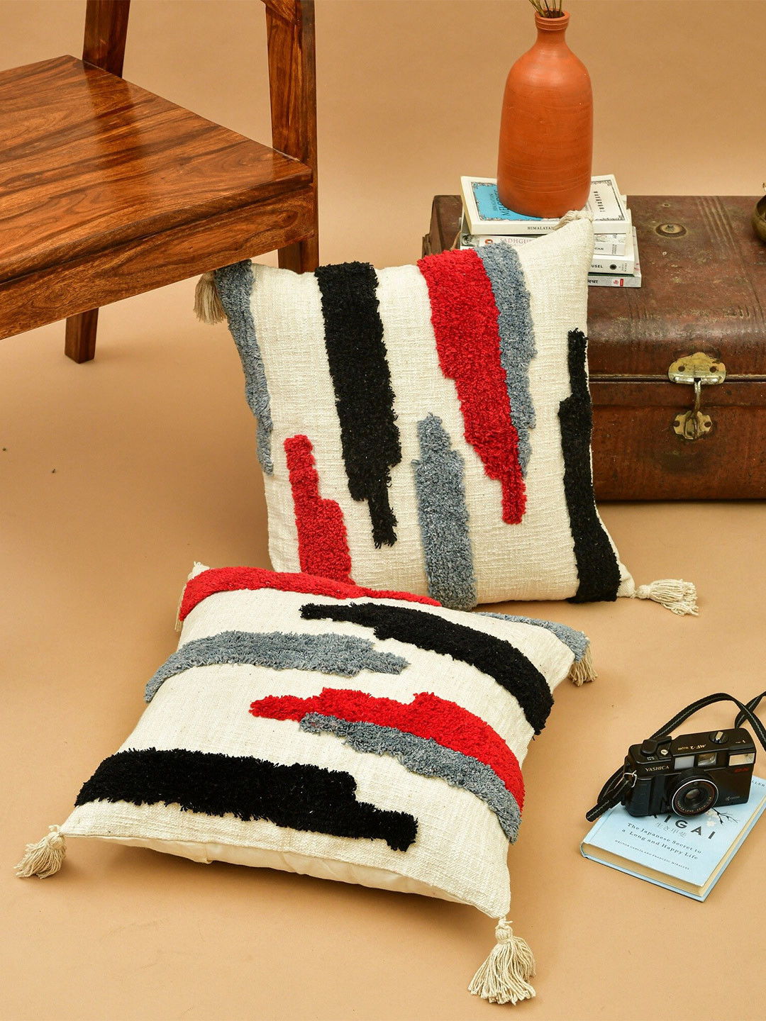 

HOMEMONDE White & Red 2 Pieces Abstract Cotton Square Cushion Covers
