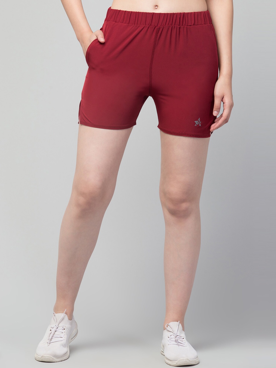

Apraa & Parma Women Mid Rise Sports Shorts, Maroon