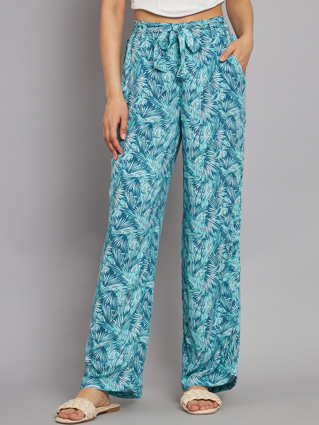 

NoBarr Women Floral Printed Parallel Trousers, Teal