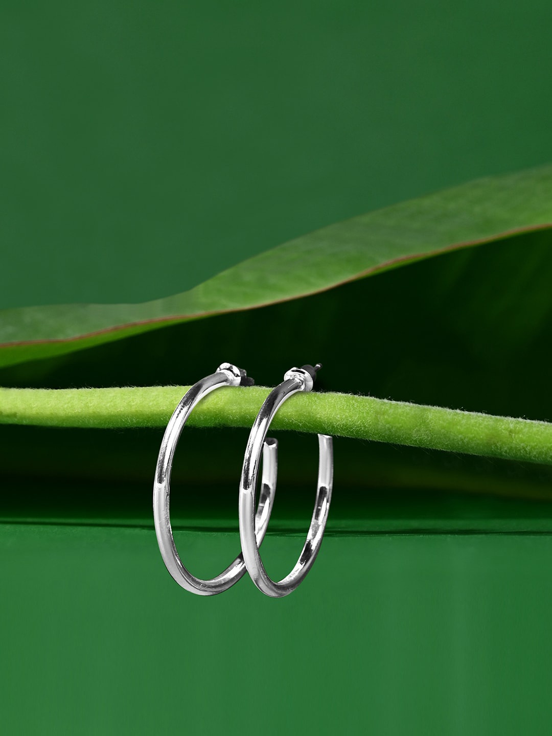 

Accessorize London Women Medium Tube Hoop Earrings, Silver