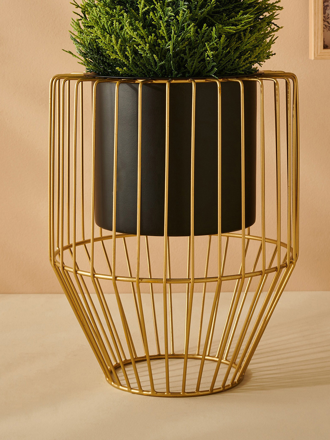 

Home Centre Gloria Iron Planter With Spoke Stand, Gold