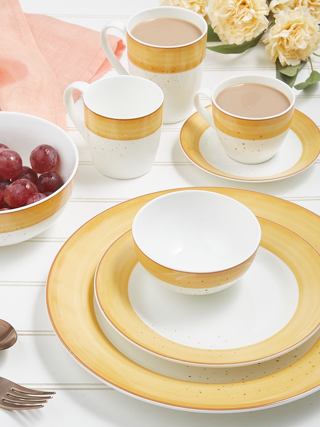 

Home Centre Colour Refresh White & Yellow Colourblocked Stoneware Bowl 600ml