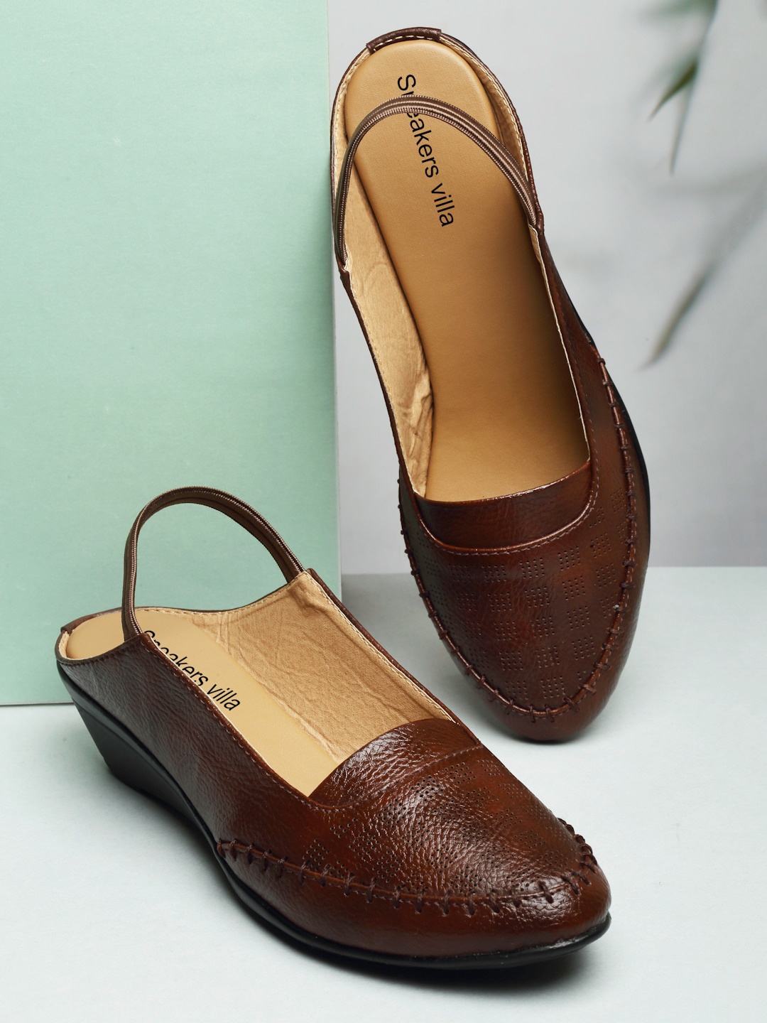 

sneakers villa Textured Leather Mules With Backstrap, Brown
