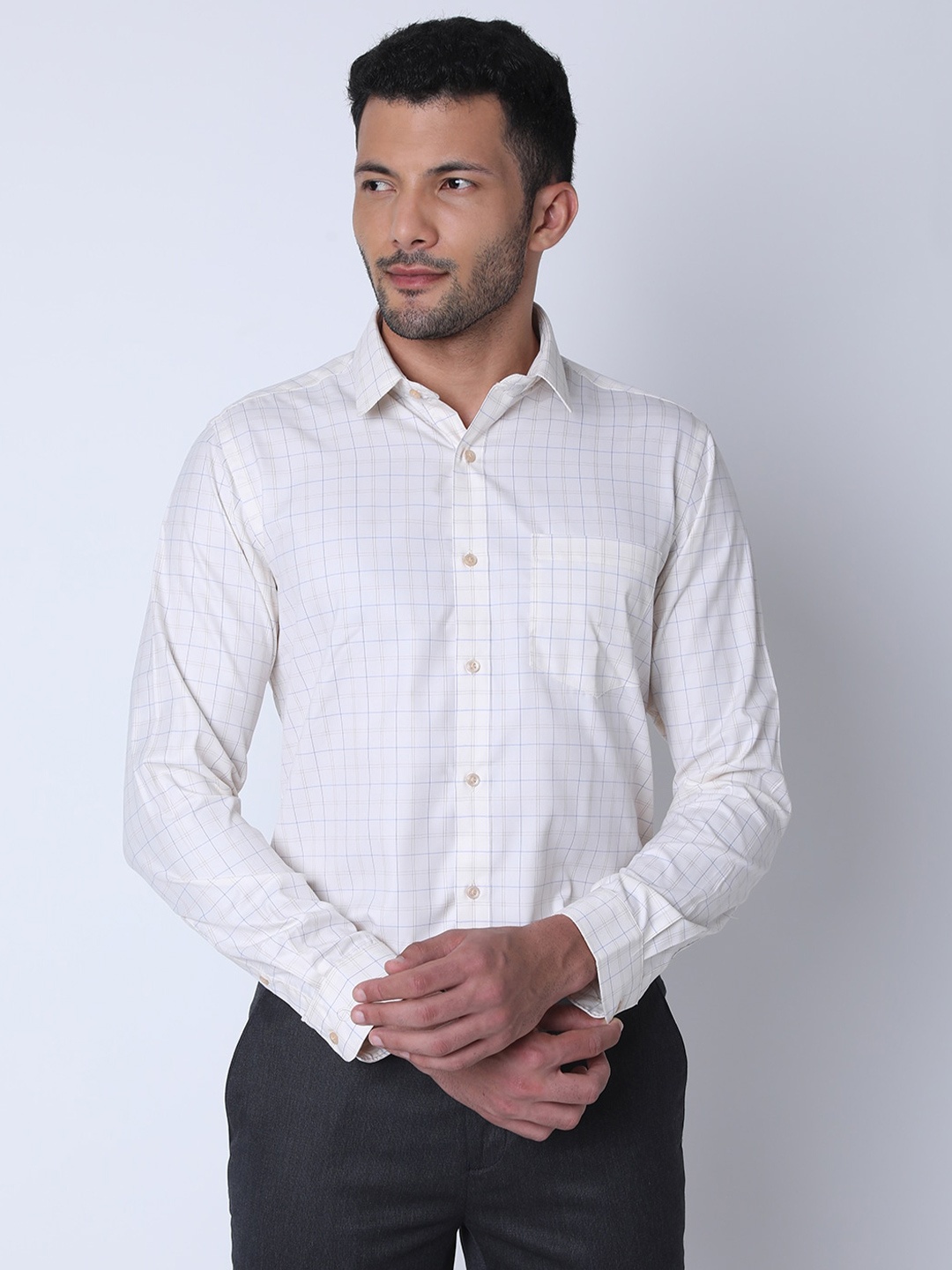 

Oxemberg Men Checked Cotton Classic Slim Fit Opaque Formal Shirt, Cream