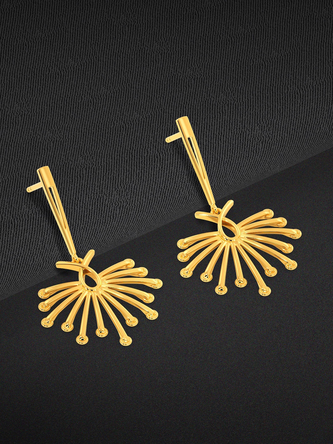 

MELORRA Dazzle in Laces 14KT Gold Dangler Earrings-3.61 gm