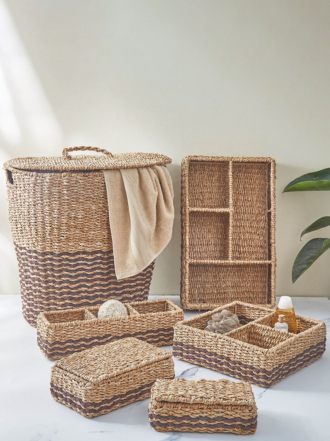 

Home Centre Wilton Cameron Iron & Sea Grass Storage Box with Lid, Beige