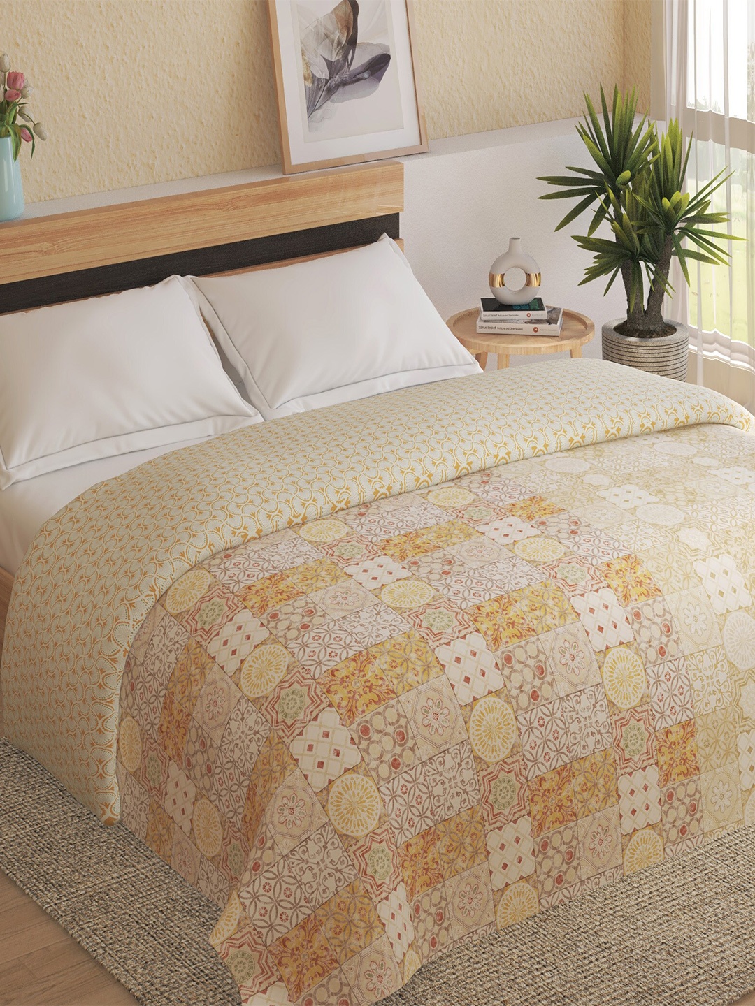 

Home Centre Beige & White Cotton Summer 120 GSM Double Bed Comforter