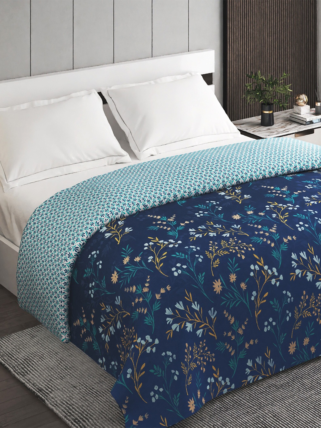 Home Centre Blue & White Summer 120 GSM Cotton Double Bed Comforter
