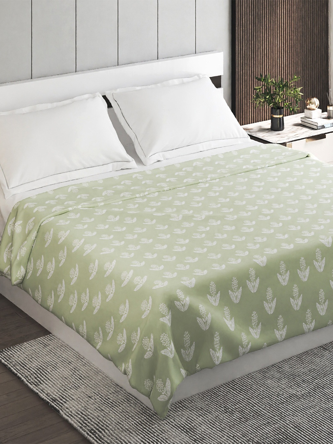 

Home Centre Green & White Floral Summer 120 GSM Cotton Double Bed Dohar