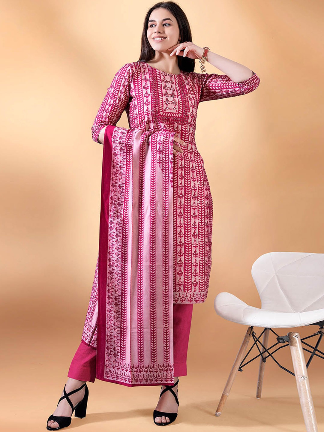 

ODETTE Ethnic Motifs Printed Mirror Work Kurta with Trousers & With Dupatta, Pink