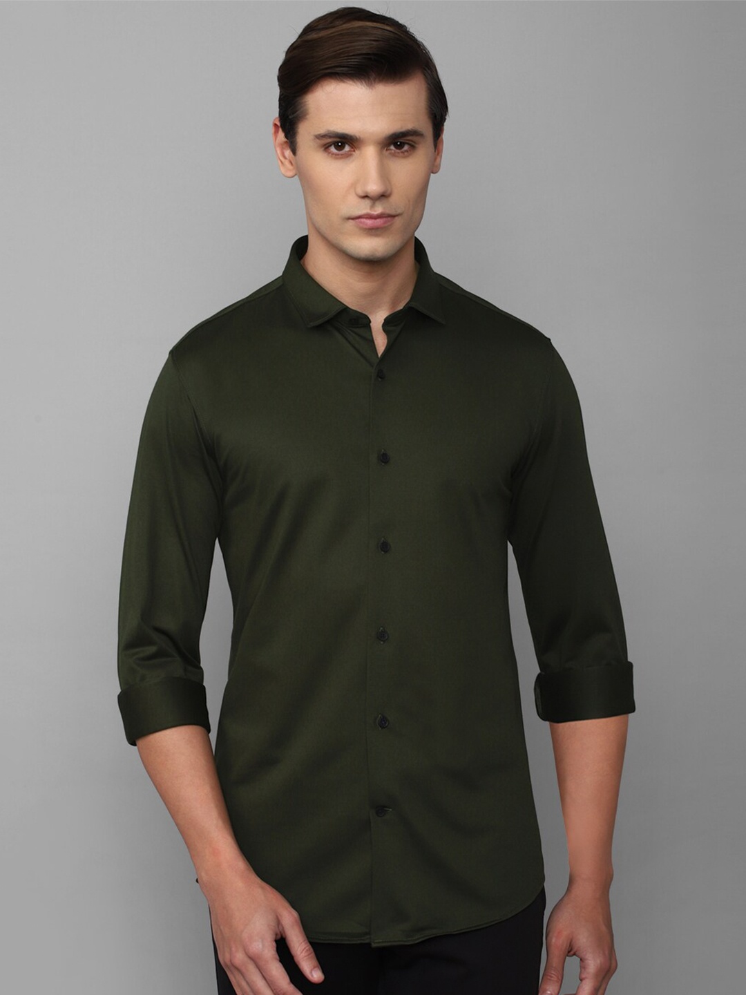 

Louis Philippe Sport Slim Fit Opaque Casual Shirt, Green