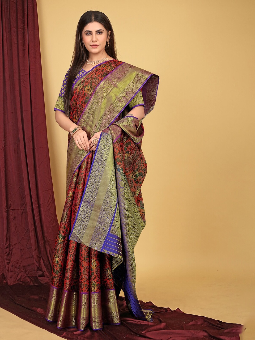 

AVANTIKA FASHION Woven Design Zari Pure Silk Kanjeevaram Saree, Orange