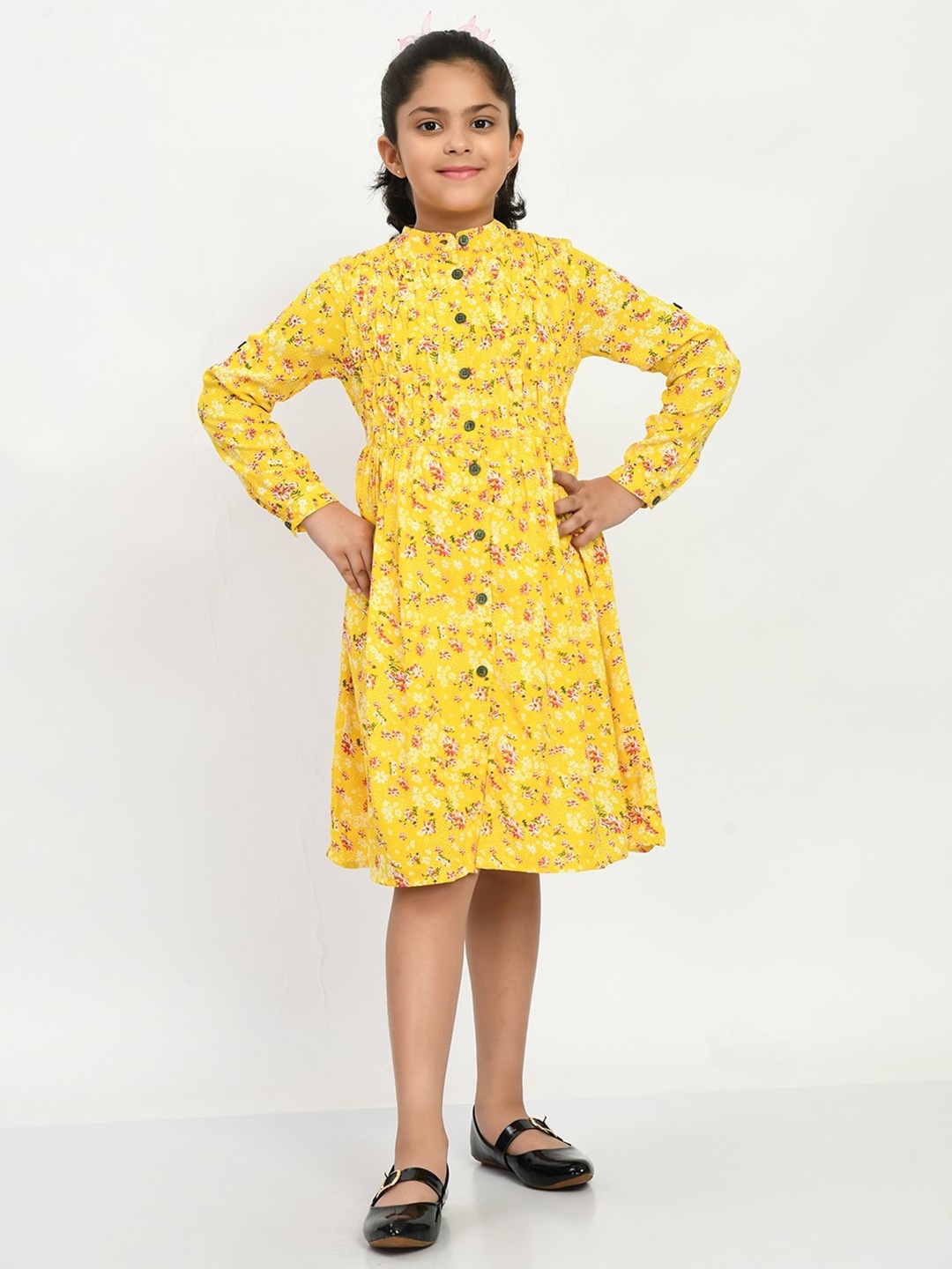 

Bella Moda Girls Floral Printed Pleated Pure Cotton Fit & Flare Dress, Yellow