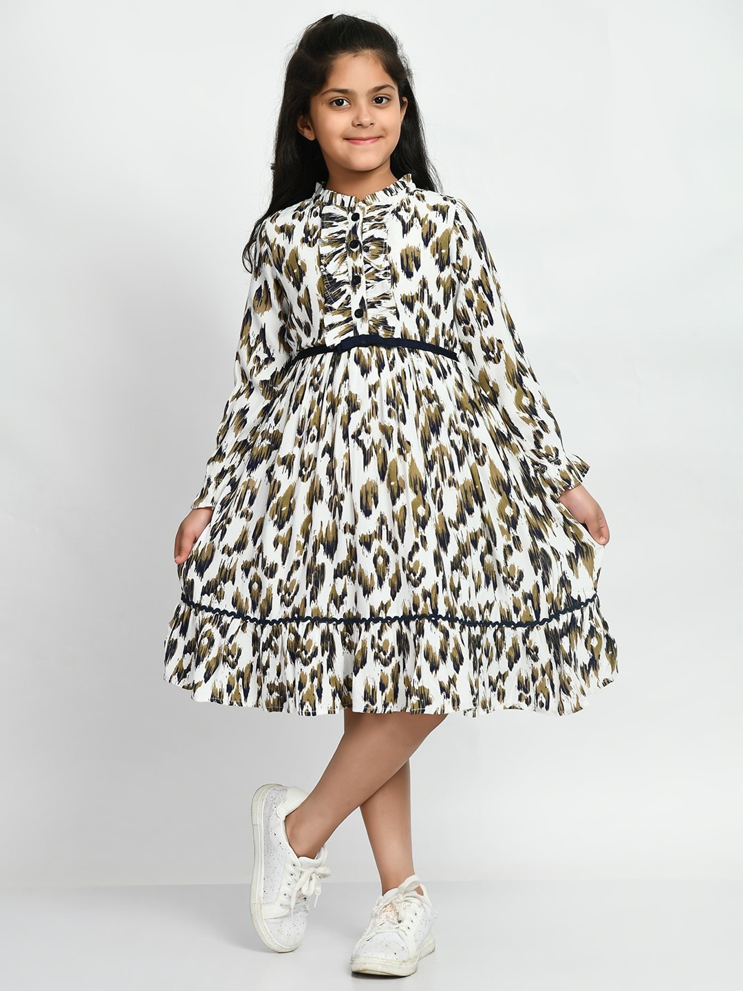 

Bella Moda Girls Animal Printed Mandarin Collar Pure Cotton Fit & Flare Dress, White