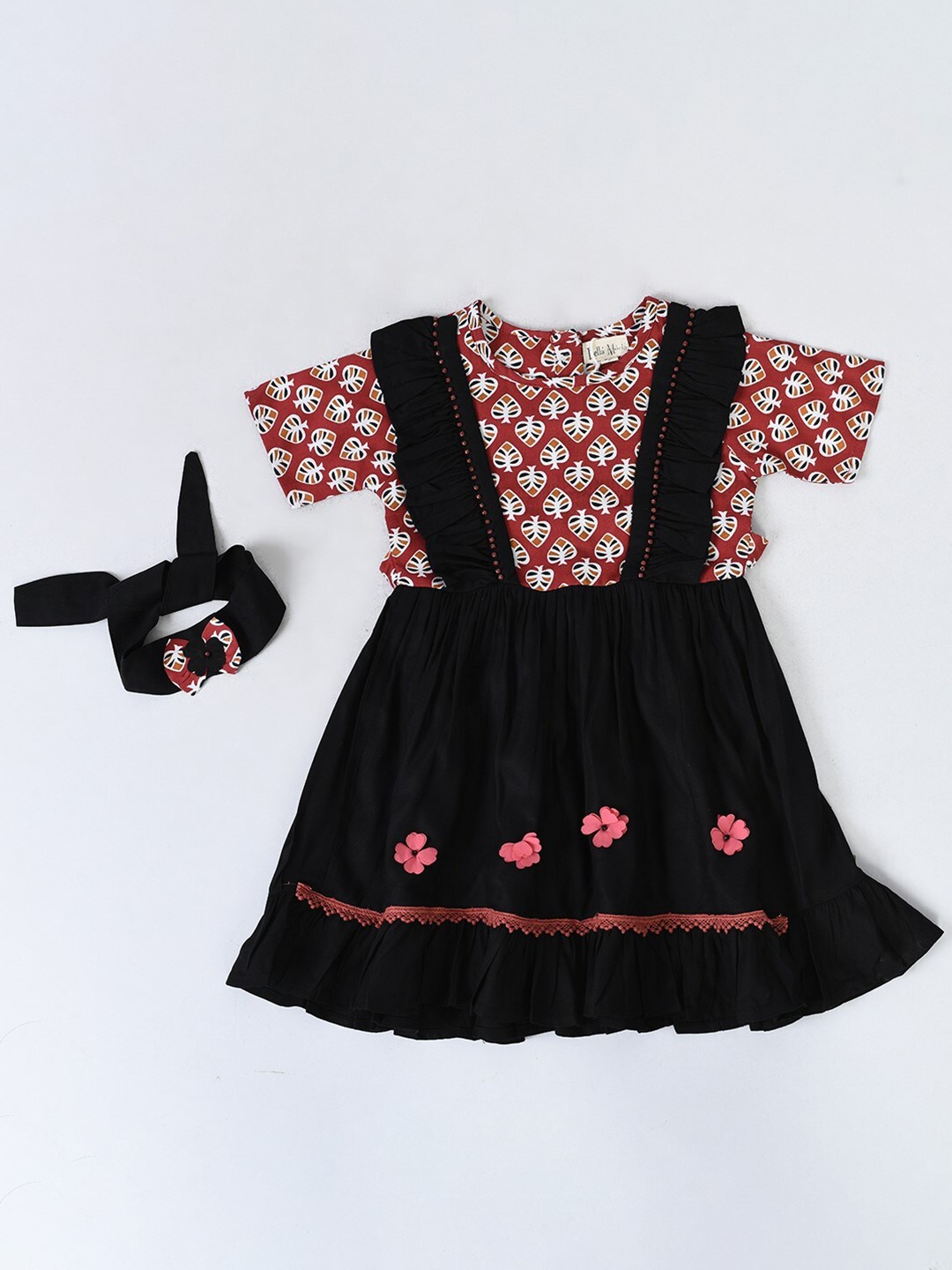 

Bella Moda Infants Conversational Printed Round Neck Pure Cotton Fit & Flare Dress, Black