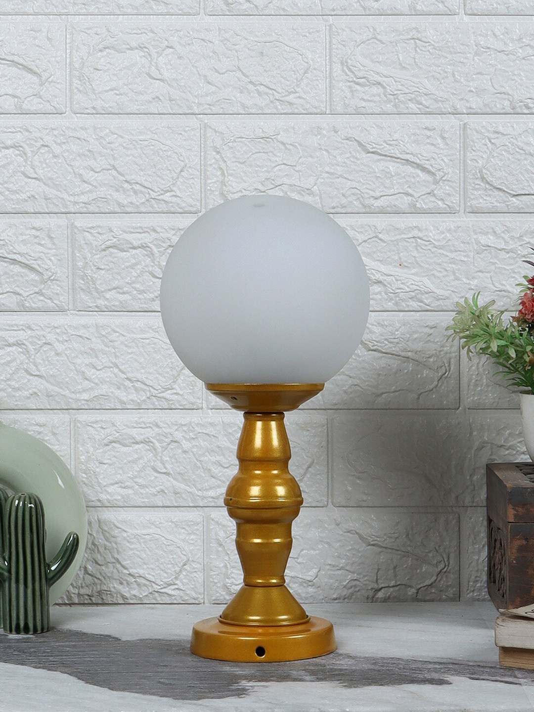 

MFD HOME FURNISHING Golden & White Textured Spherical Table Lamp, Gold