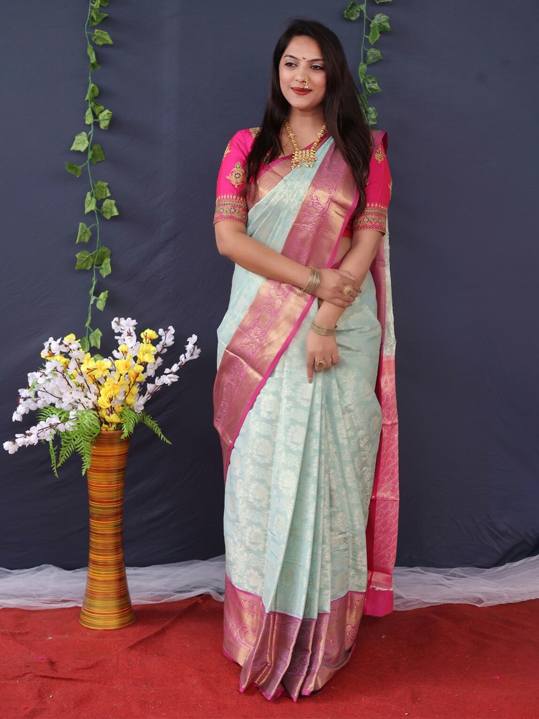 

AVANTIKA FASHION Woven Design Zari Pure Silk Kanjeevaram Saree, Teal
