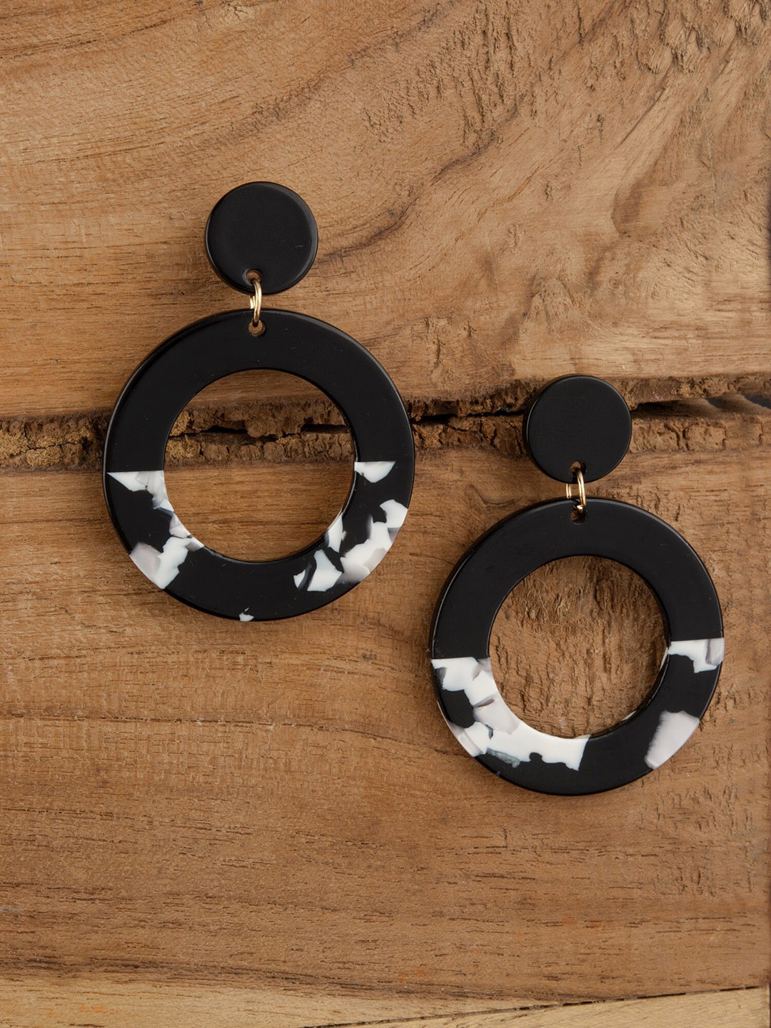 

E2O Circular Shape Drop Earrings, Black