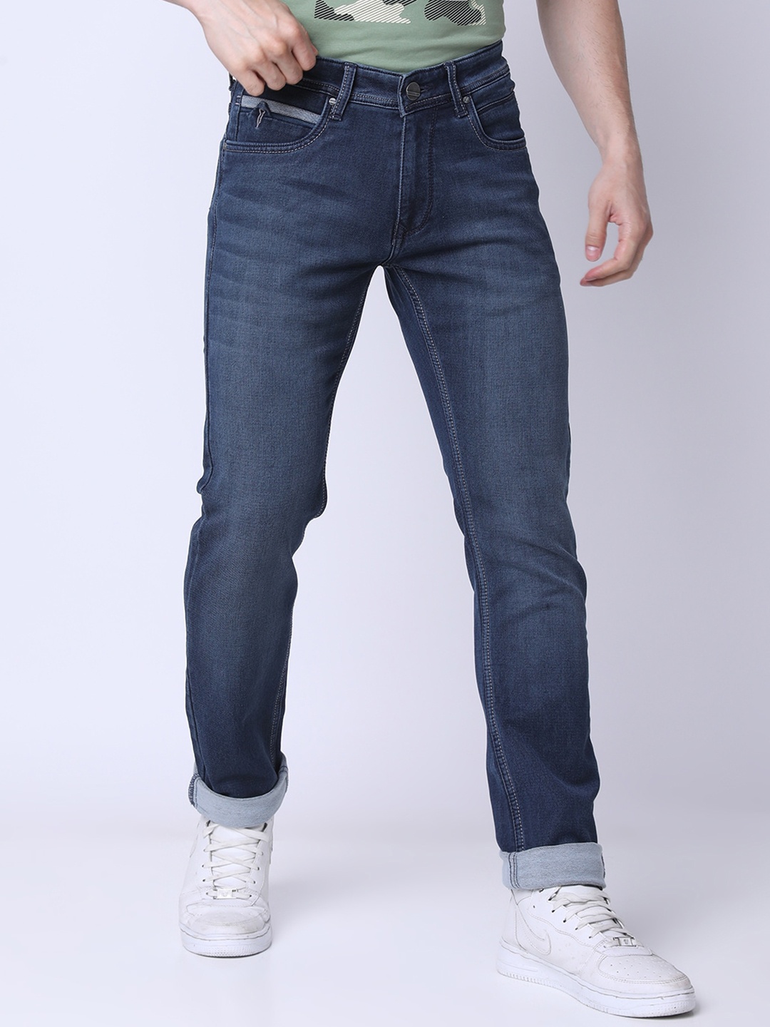 

Oxemberg Men Mid-Rise Clean Look Slim Fit Lean Light Fade Jeans, Navy blue