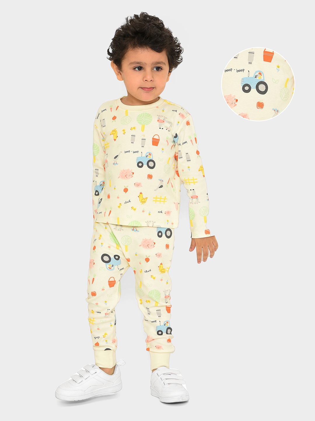 

MiArcus Kids Printed T-shirt with Pyjamas, Off white