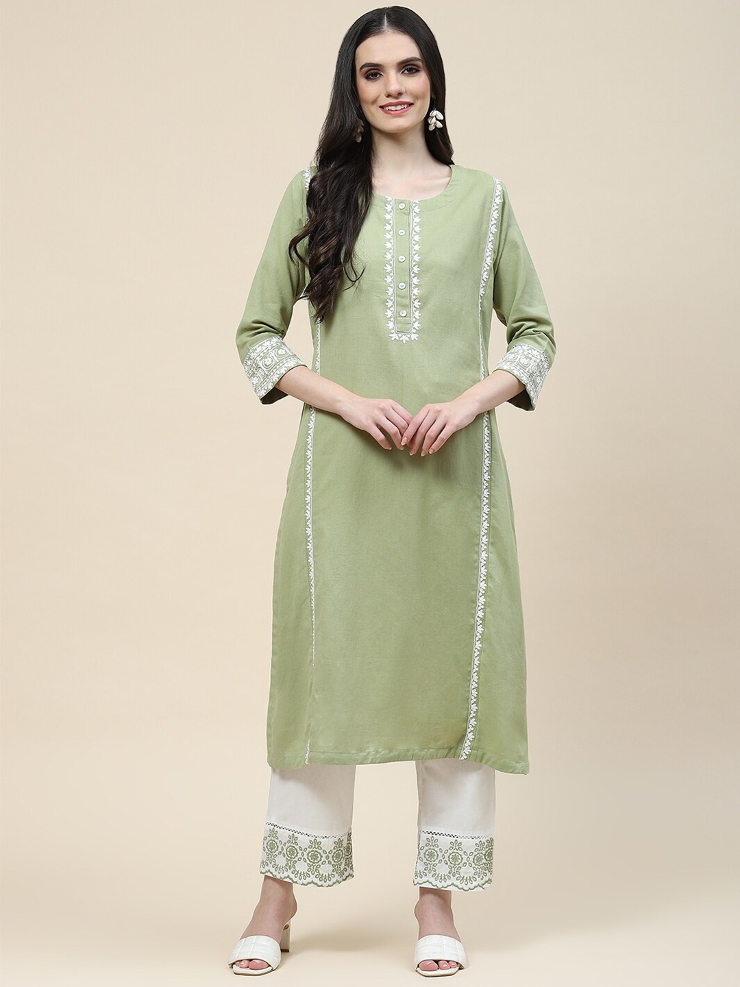 

Meena Bazaar Floral Embroidered Regular Thread Work Kurta with Trousers, Green
