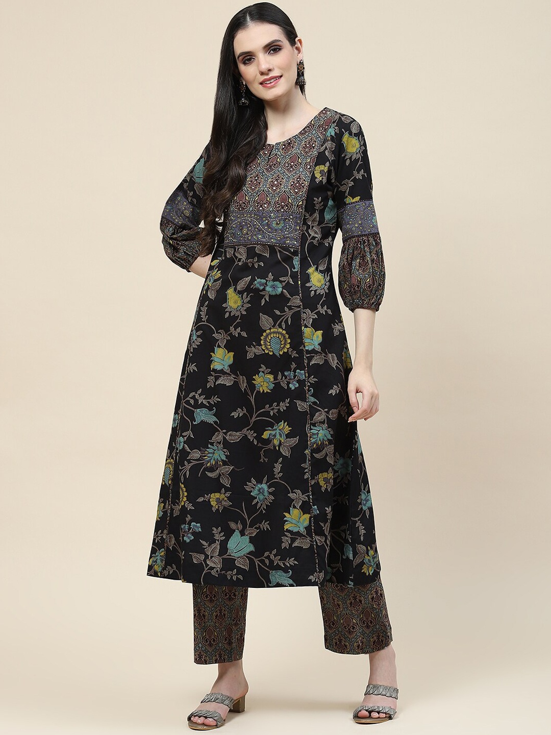 

Meena Bazaar Floral Printed Regular Kurta With Trousers, Black