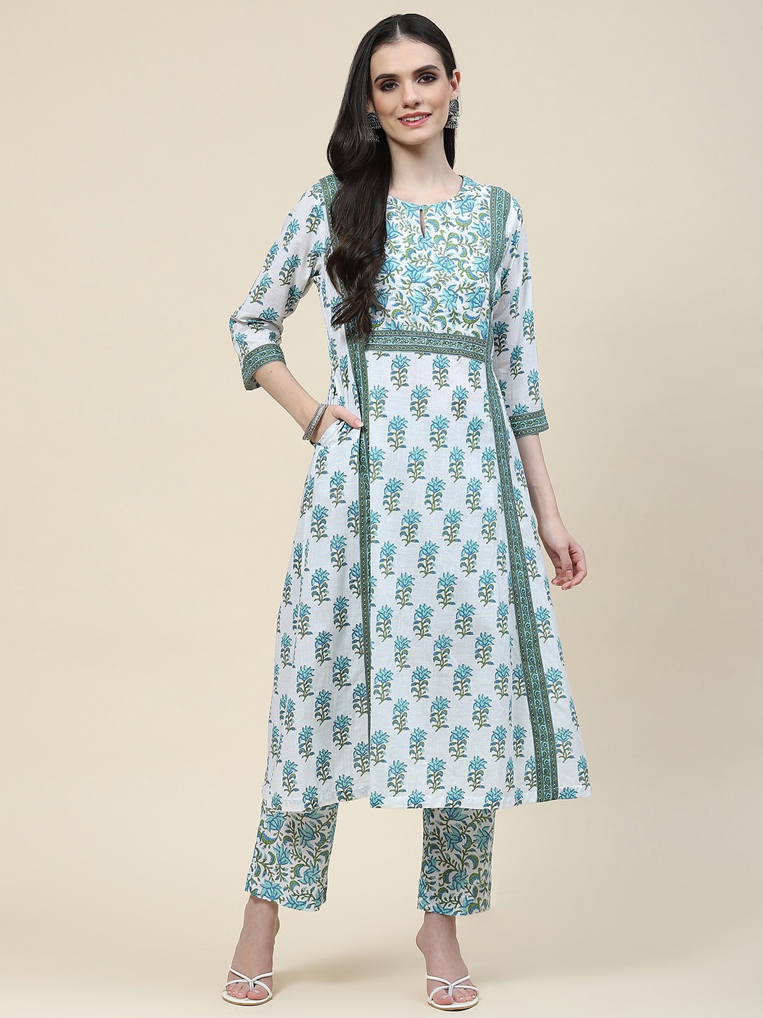 

Meena Bazaar Floral Printed Kurta With Trousers, Green