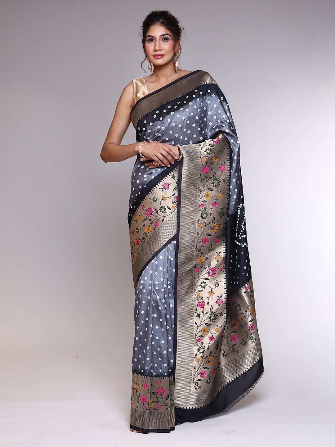 

ZARI Bandhani Printed Zari Silk Blend Saree, Grey