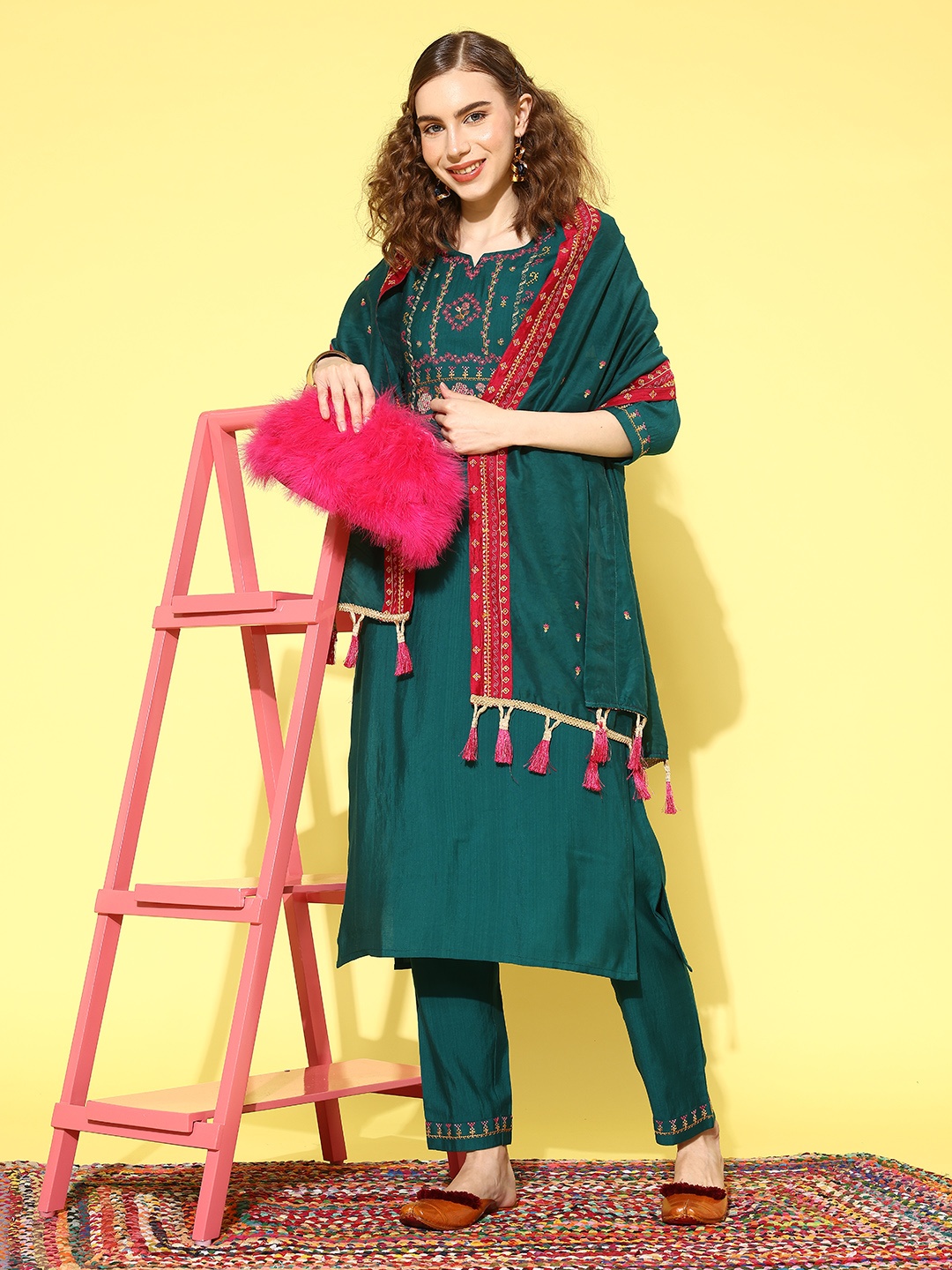 

Sangria Women Ethnic Motifs Embroidered Regular Kurta with Trousers & With Dupatta, Teal