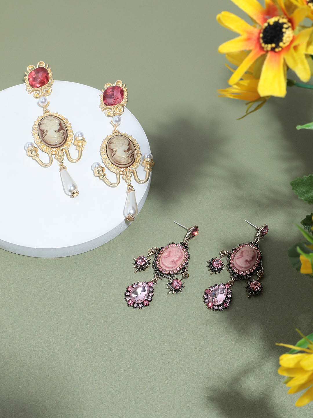 

SOHI Set Of 2 Gold-Plated Contemporary Stone Studded Drop Earrings