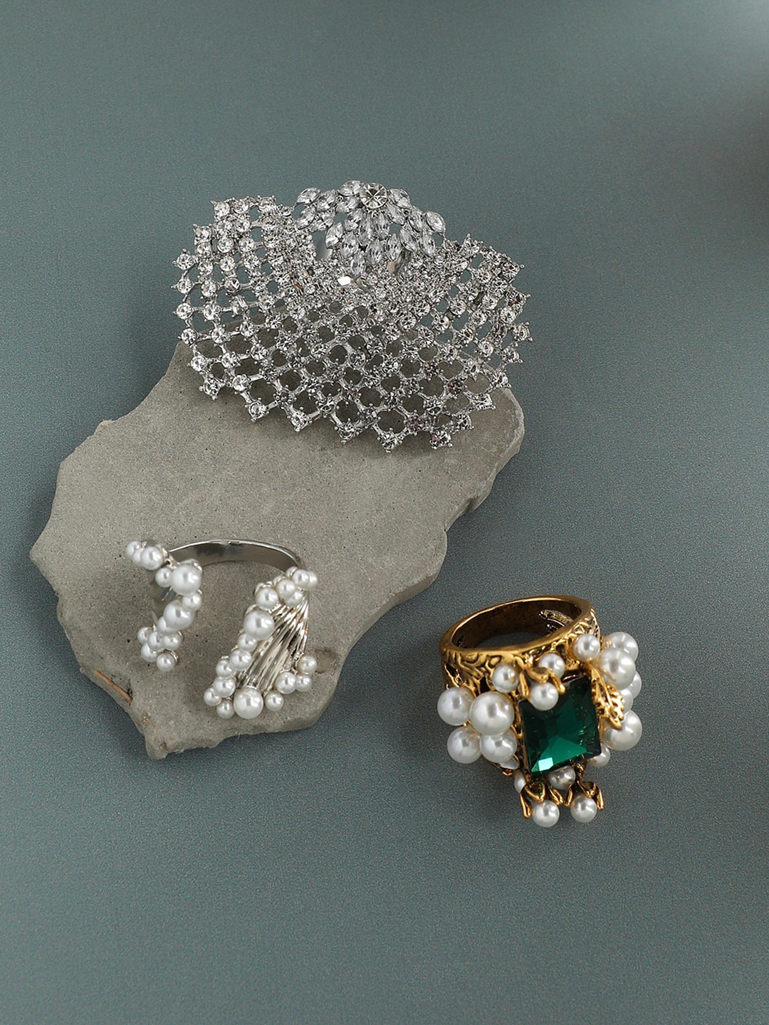 

SOHI Set Of 3 Silver-Plated Finger Rings