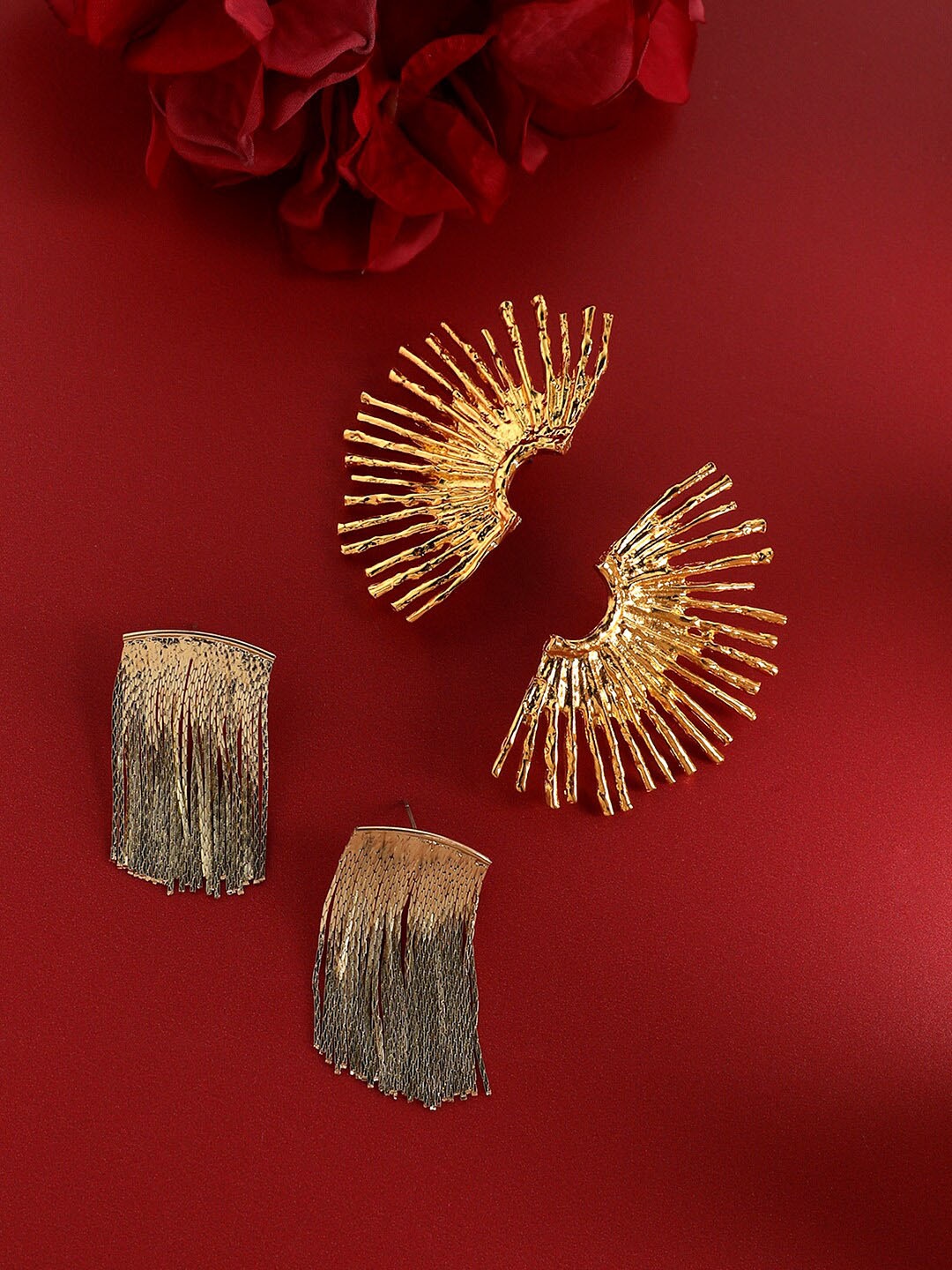 

SOHI Set Of 2 Gold-Plated Contemporary Drop Earrings