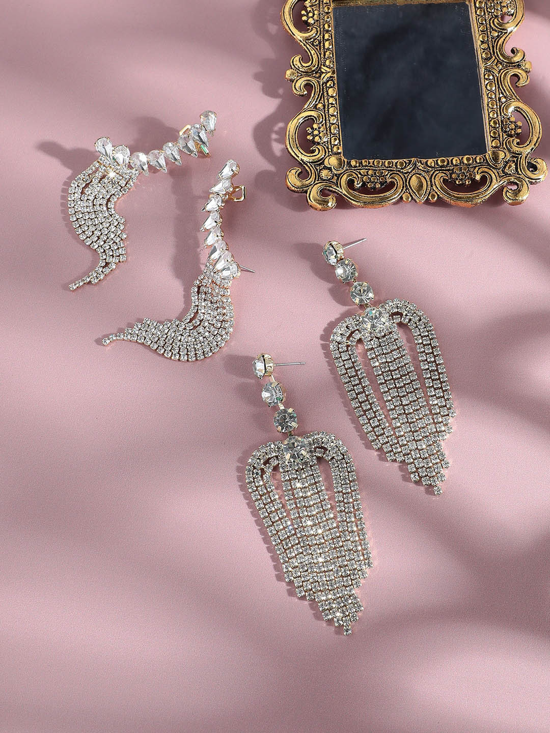 

SOHI Fashion Finale Set Of 2 Silver-Plated Contemporary Drop Earrings