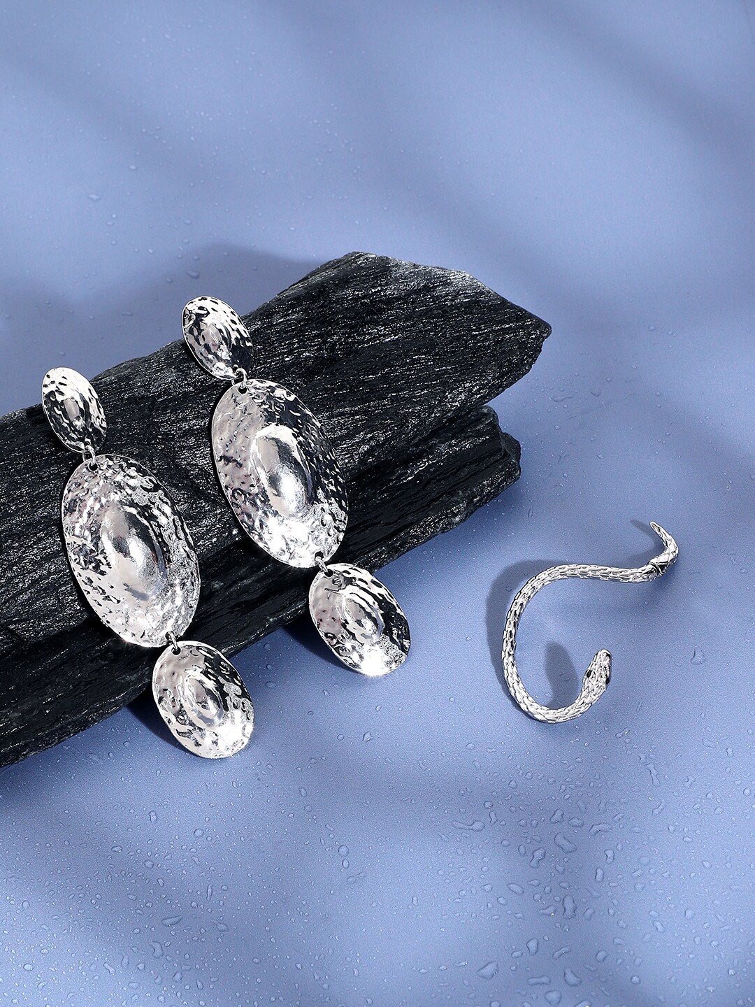 

SOHI Set Of 2 Silver-Plated Contemporary Drop Earrings