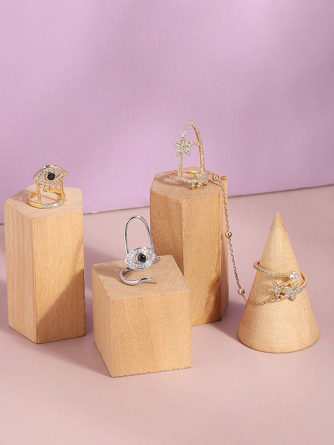 

SOHI Set Of 4 Gold-Plated Rings