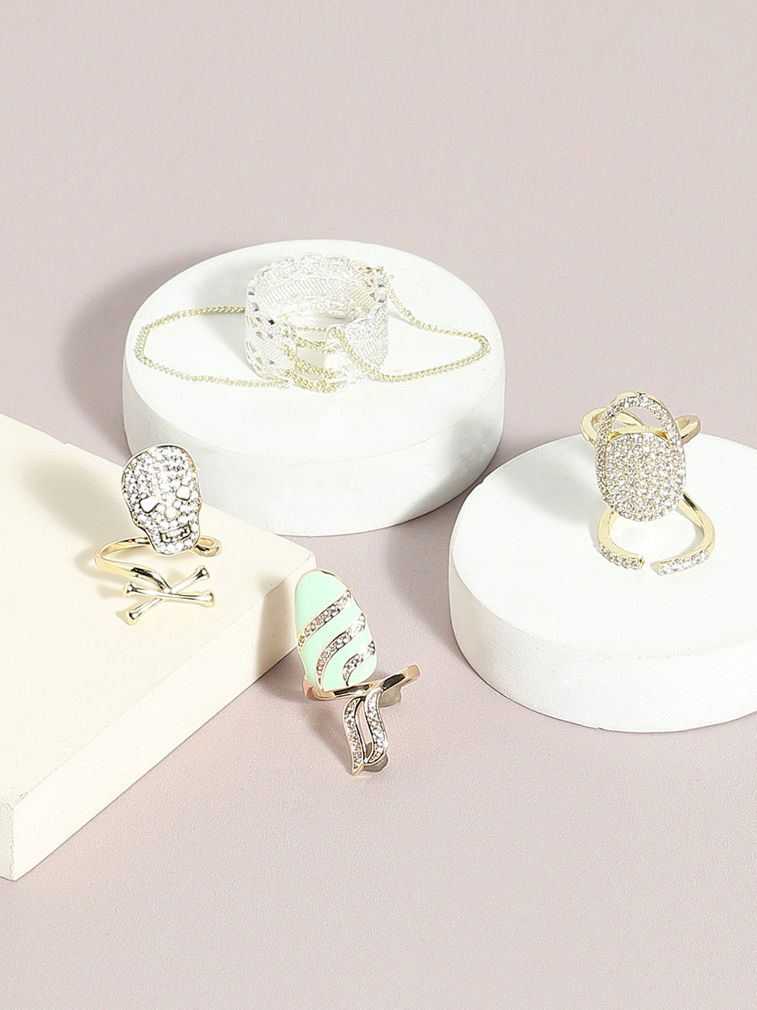 

SOHI Set Of 4 Gold-Plated Rings
