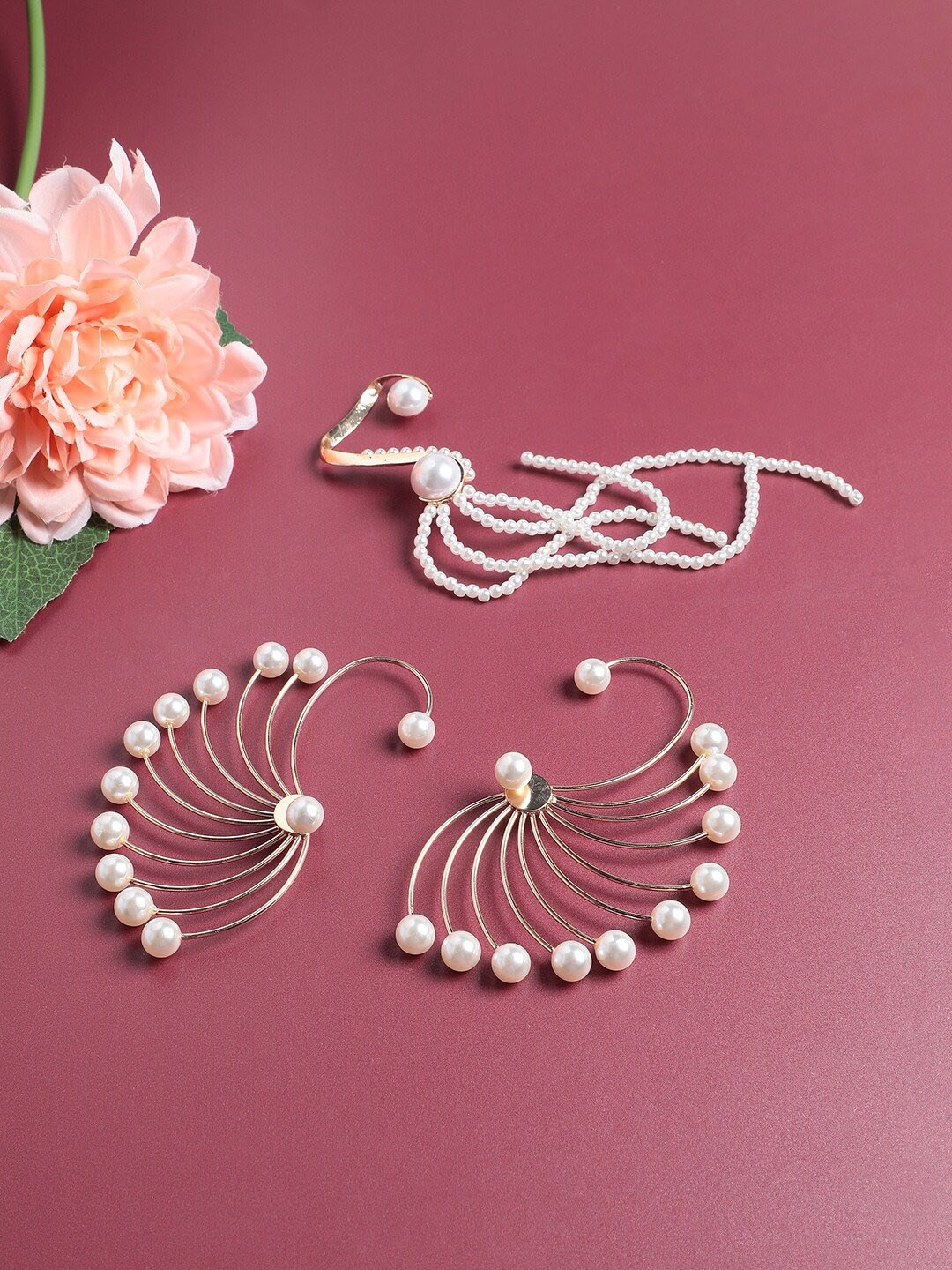 

SOHI Set Of 2 Gold-Plated Contemporary Drop Earrings