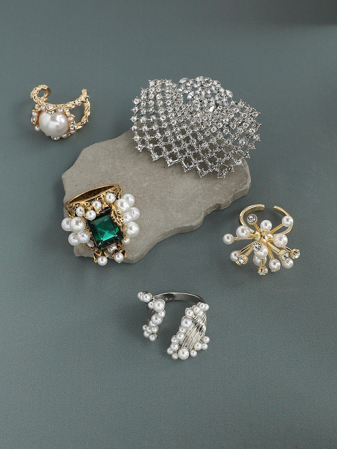 

SOHI Set Of 5 Gold-Plated Stone-Studded & Artificial-beaded Finger Ring