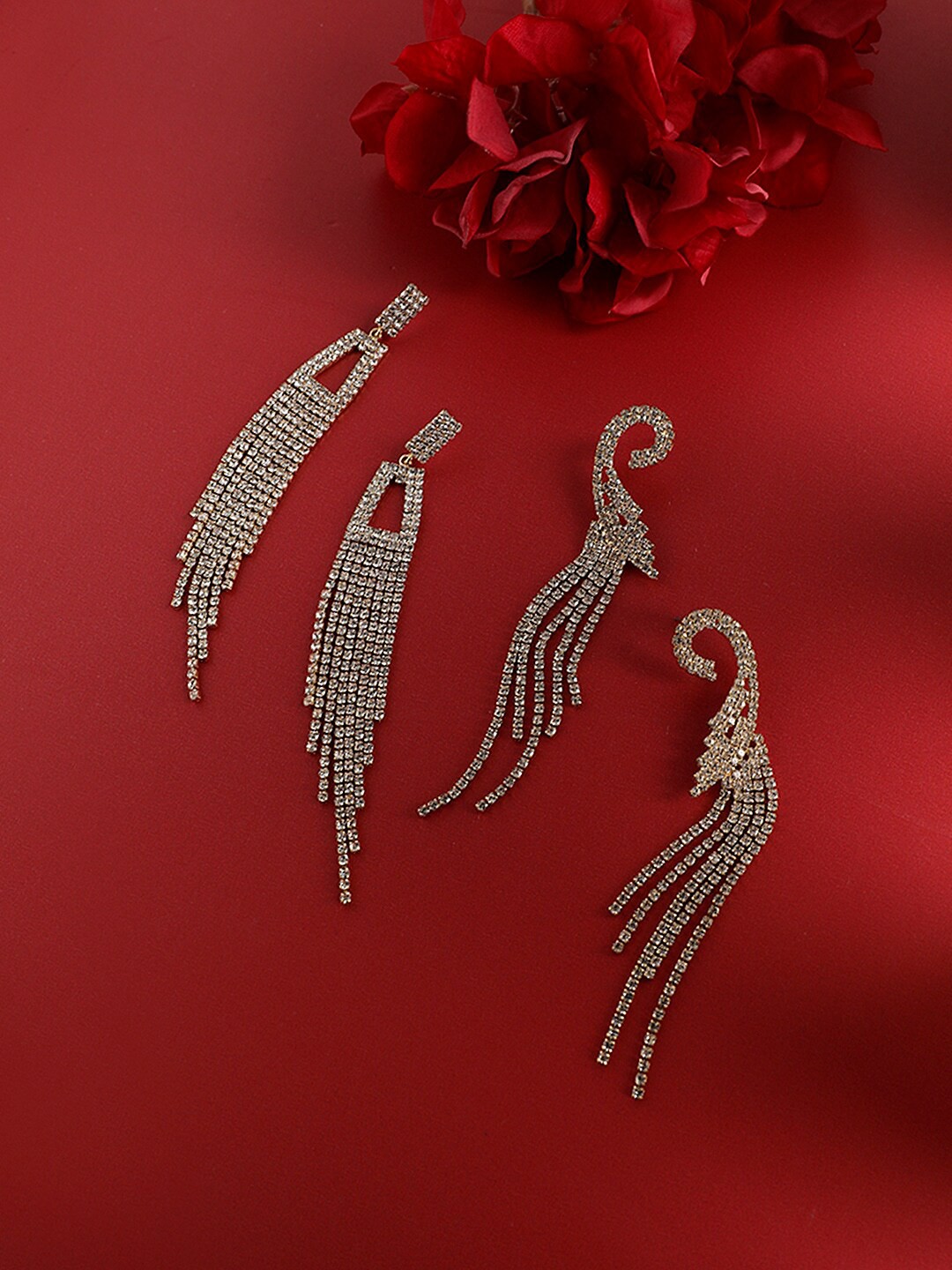 

SOHI Pack Of 2 Gold-Plated Contemporary Drop Earrings