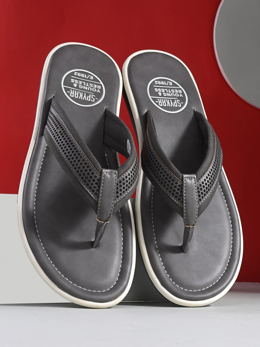

SPYKAR Men Self Design Thong Flip-Flops, Grey