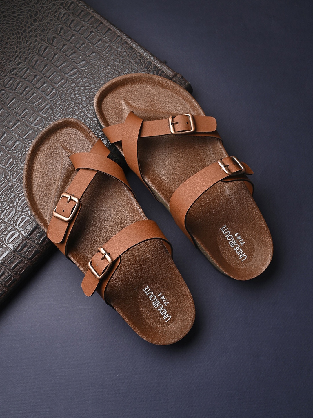 

UNDERROUTE Men One Toe Two Strap Comfort Sandals With Buckle Detail, Tan