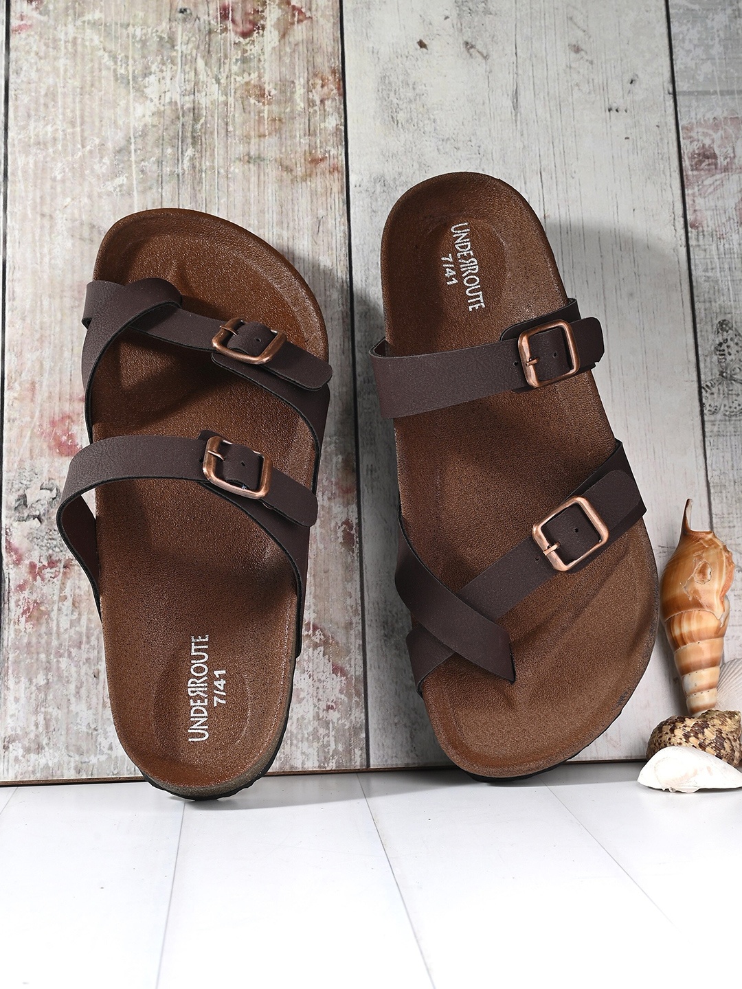 

UNDERROUTE Men One Toe Two Strap Comfort Sandals With Buckle Detail, Brown